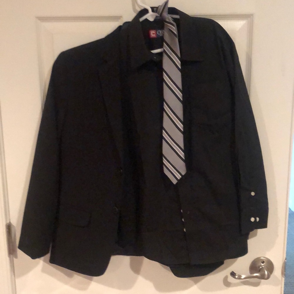 Boys suit coat shirt & tie